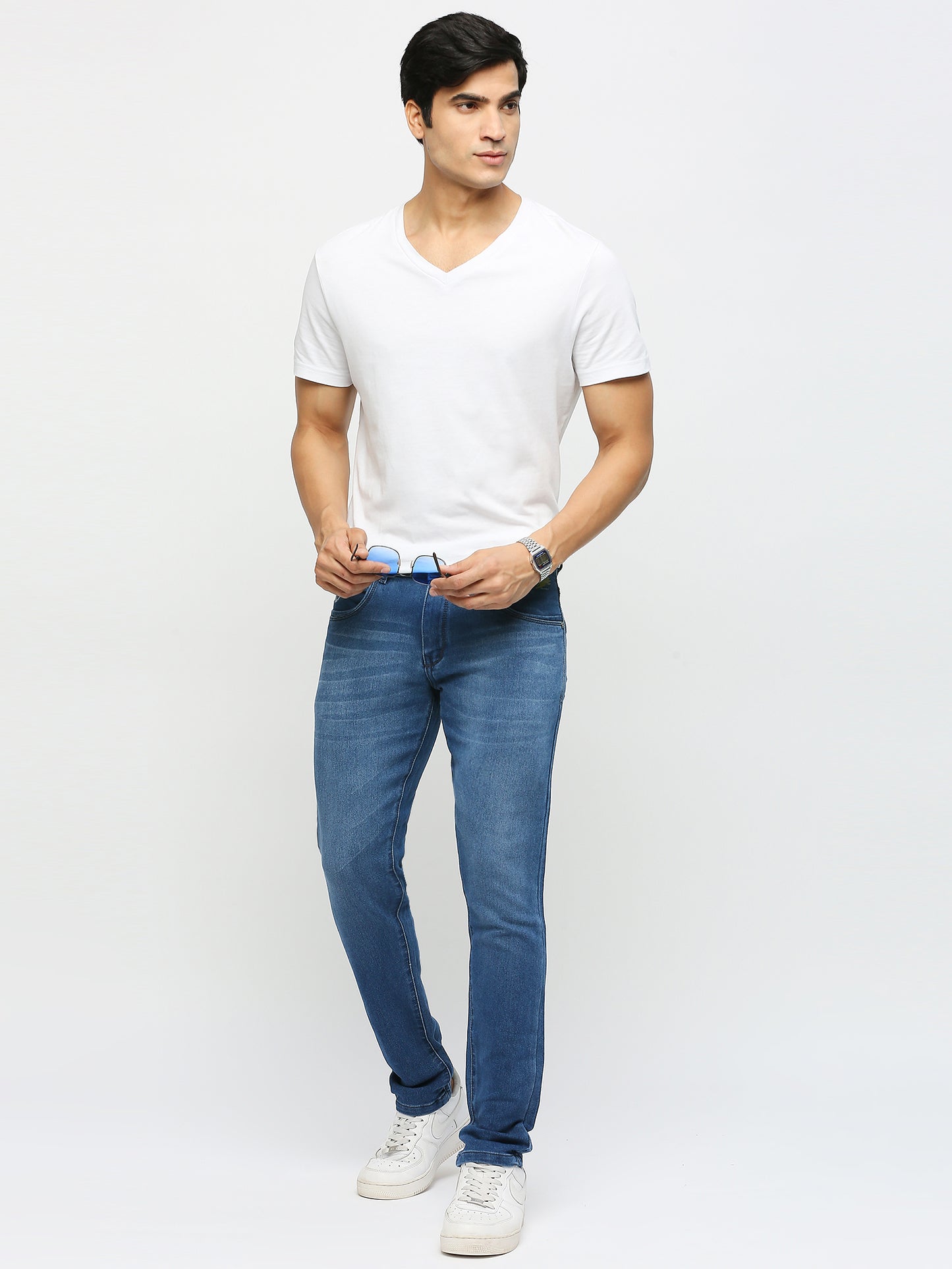 True Colors of India®️ (TCI) Men's Slim Fit Stretchable Fabric Casual Wear Denim Jeans with whisker and spray and grey stiching details