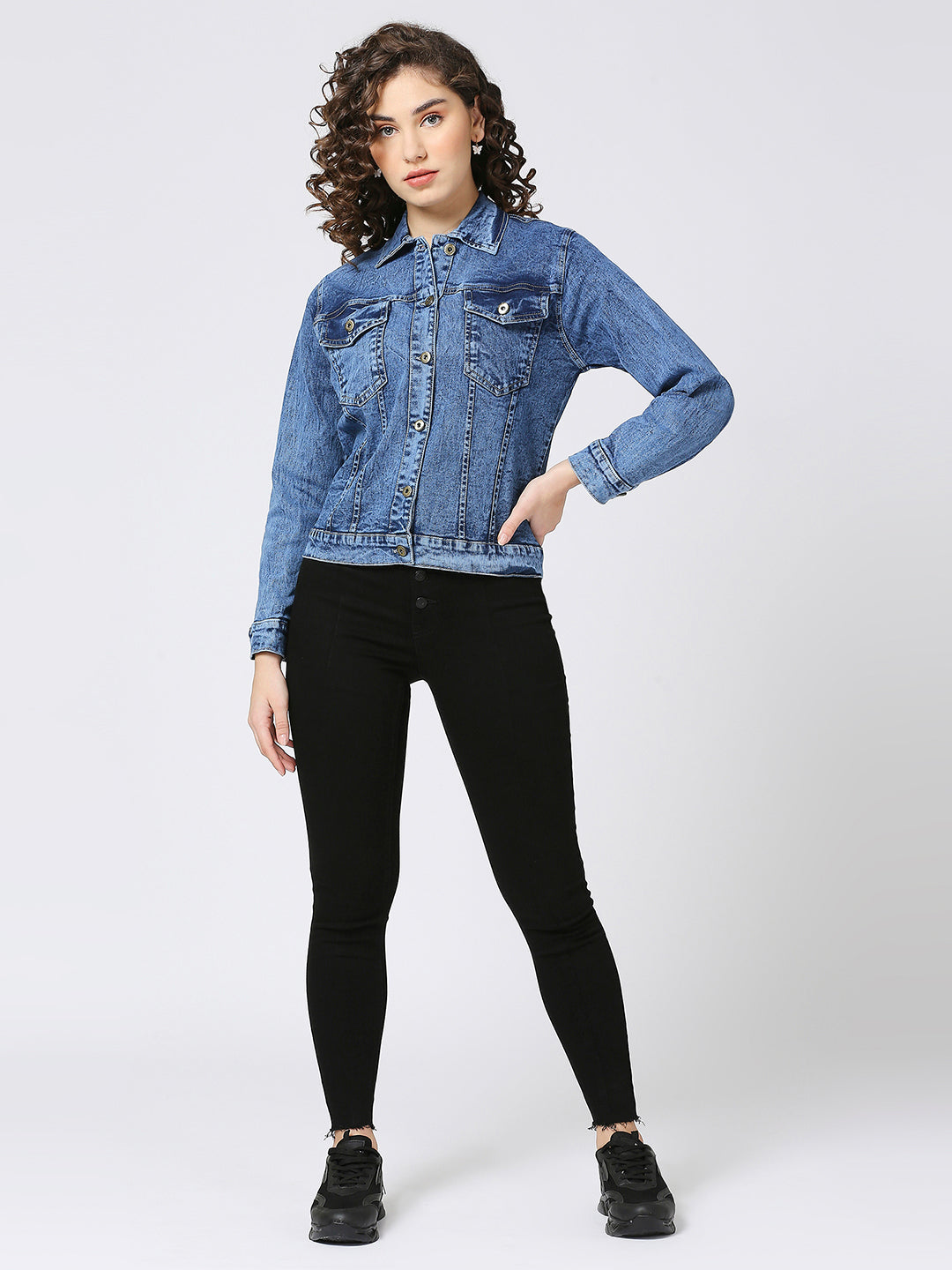 Cefalu Light Blue Denim Jacket for women