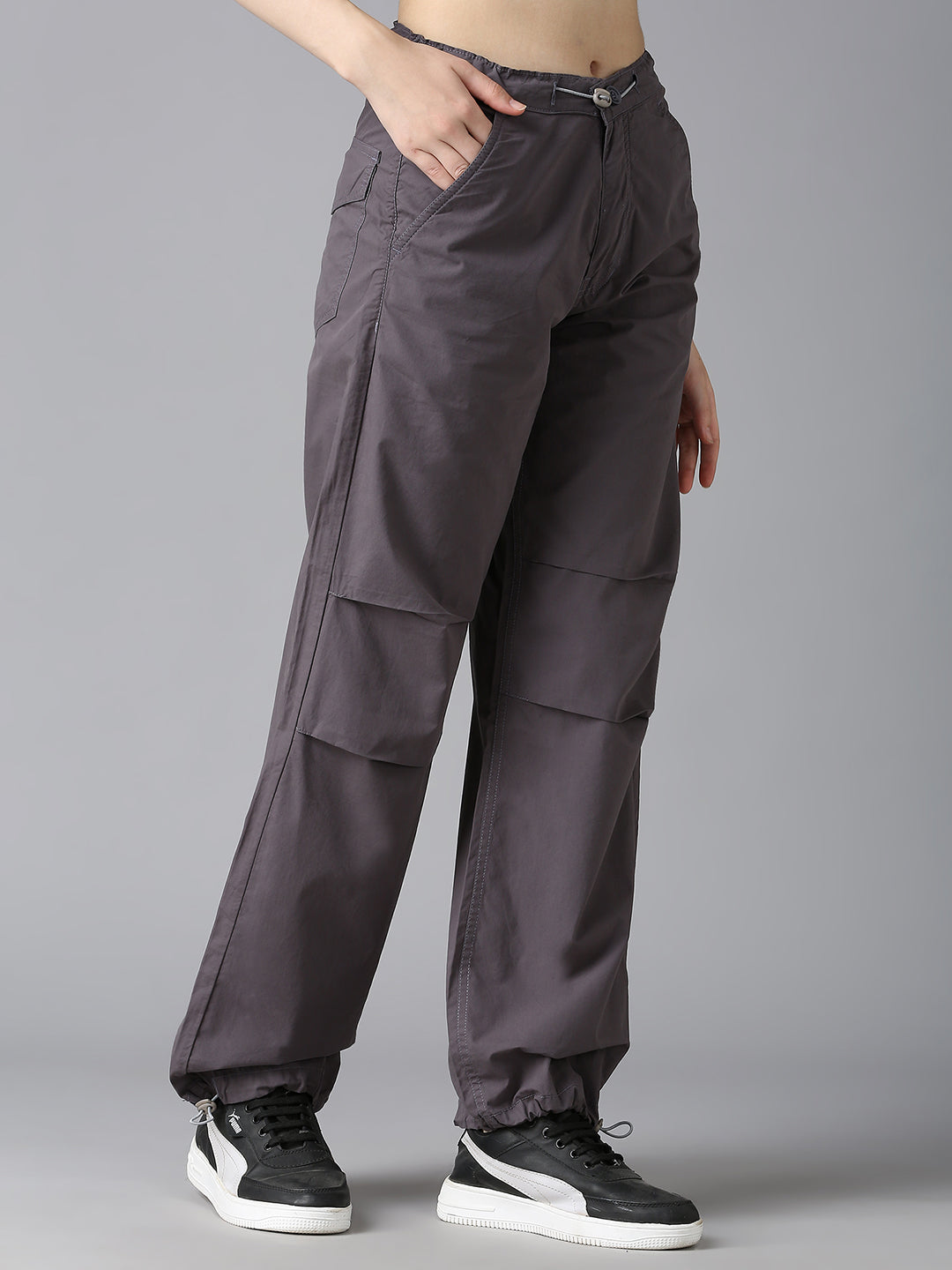 Cefalu Women Dark Grey Parachute Pants