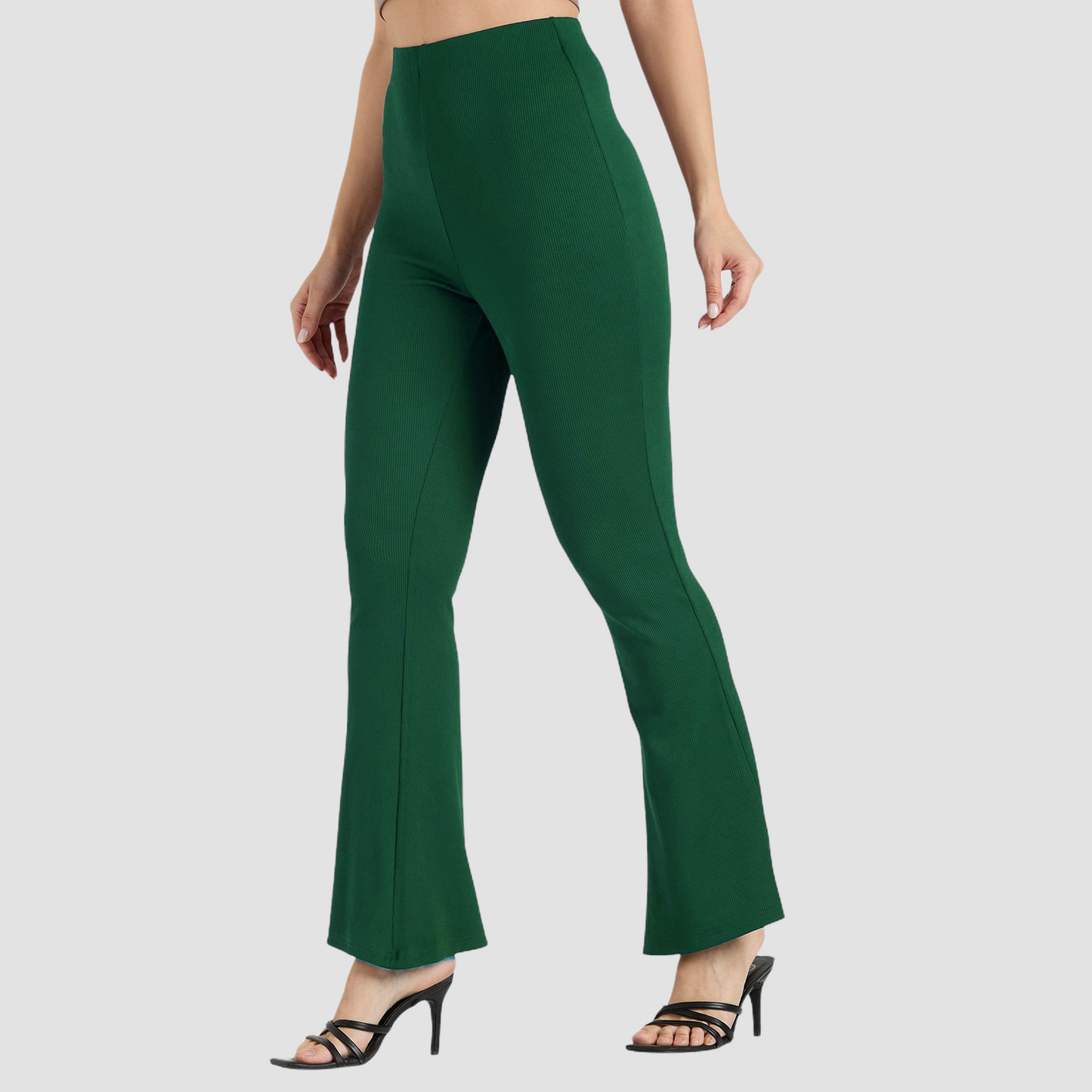 Cefalu Women Green Flared Pants