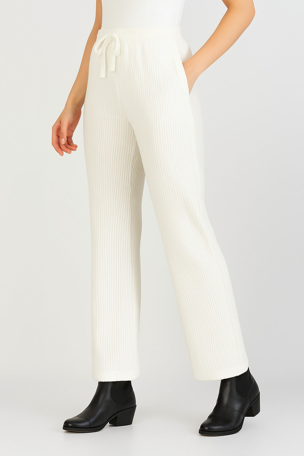 CEFALU Women’s Muscara Lycra Comfort-Fit Pyjama with Side Seam Pockets & Adjustable Waist