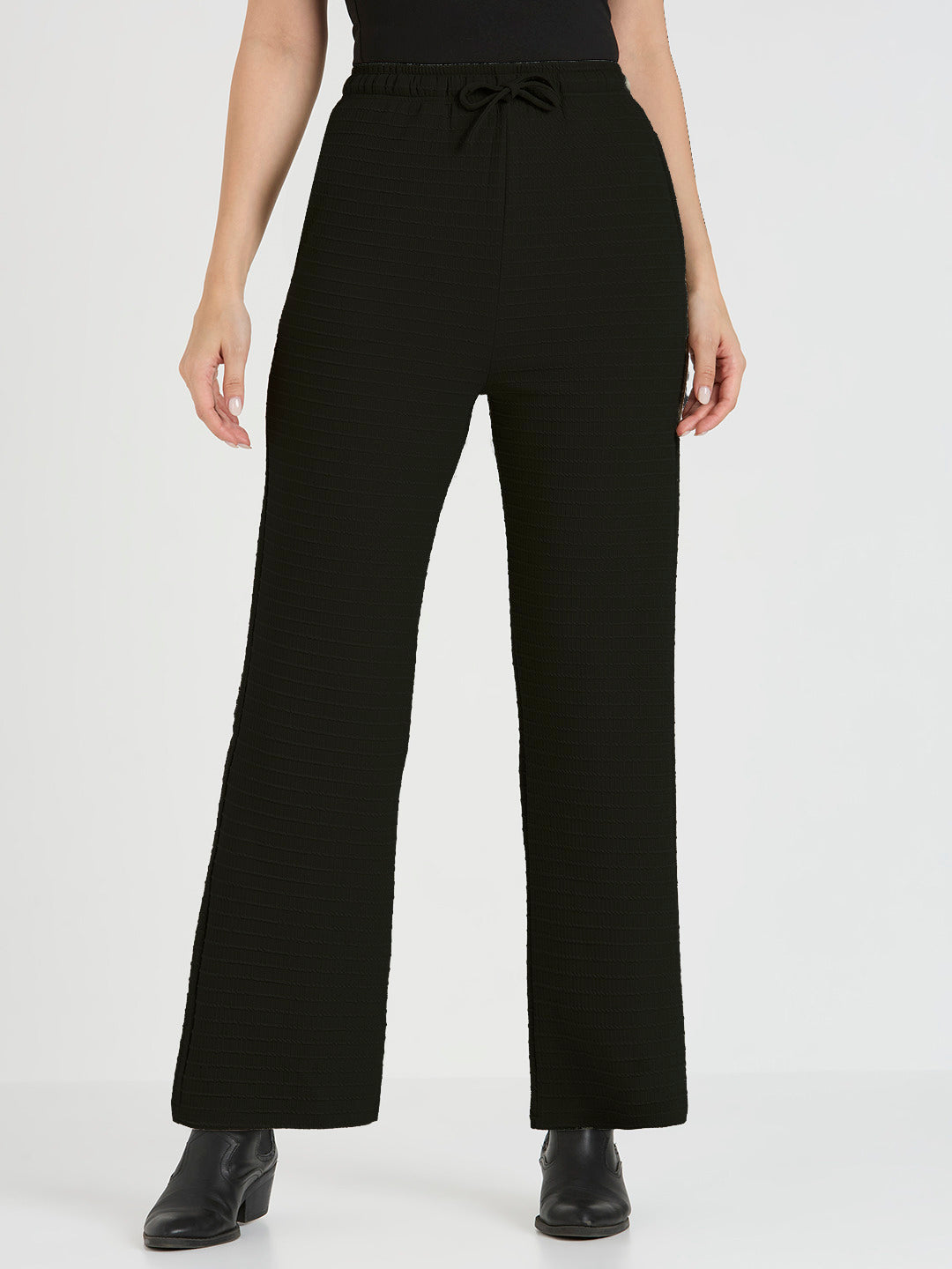 Cefalu Women Black Straight Fit Trouser