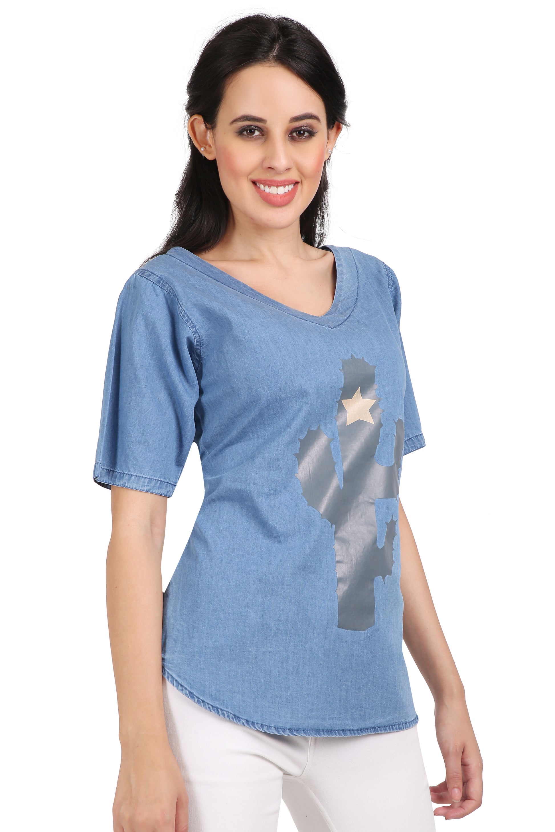 Close-Up of Sleeve and V-Neckline on Cefalu Women's Blue Printed Denim Top - Half Sleeve Design