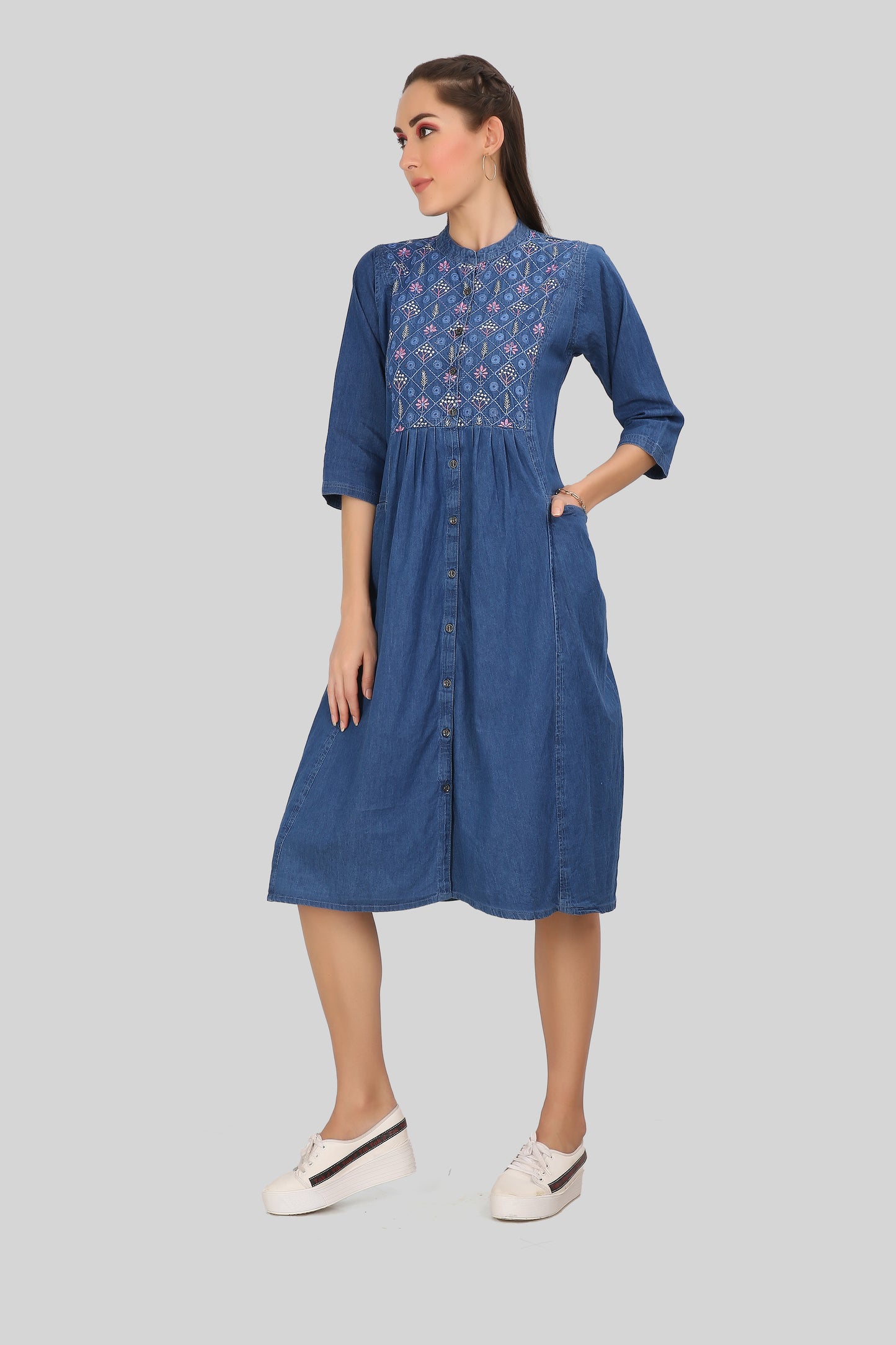 Detail of Front Pockets on Cefalu Blue Denim A-Line Dress for Women