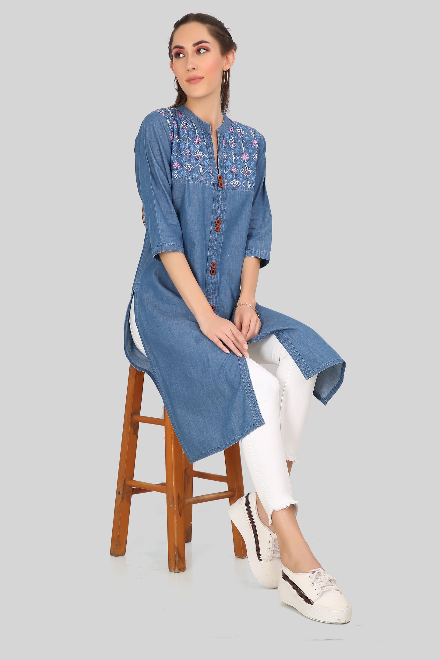 Model Wearing Cefalu Women’s Blue Denim Kurti – Demonstrating Comfortable Fit and Stylish Look