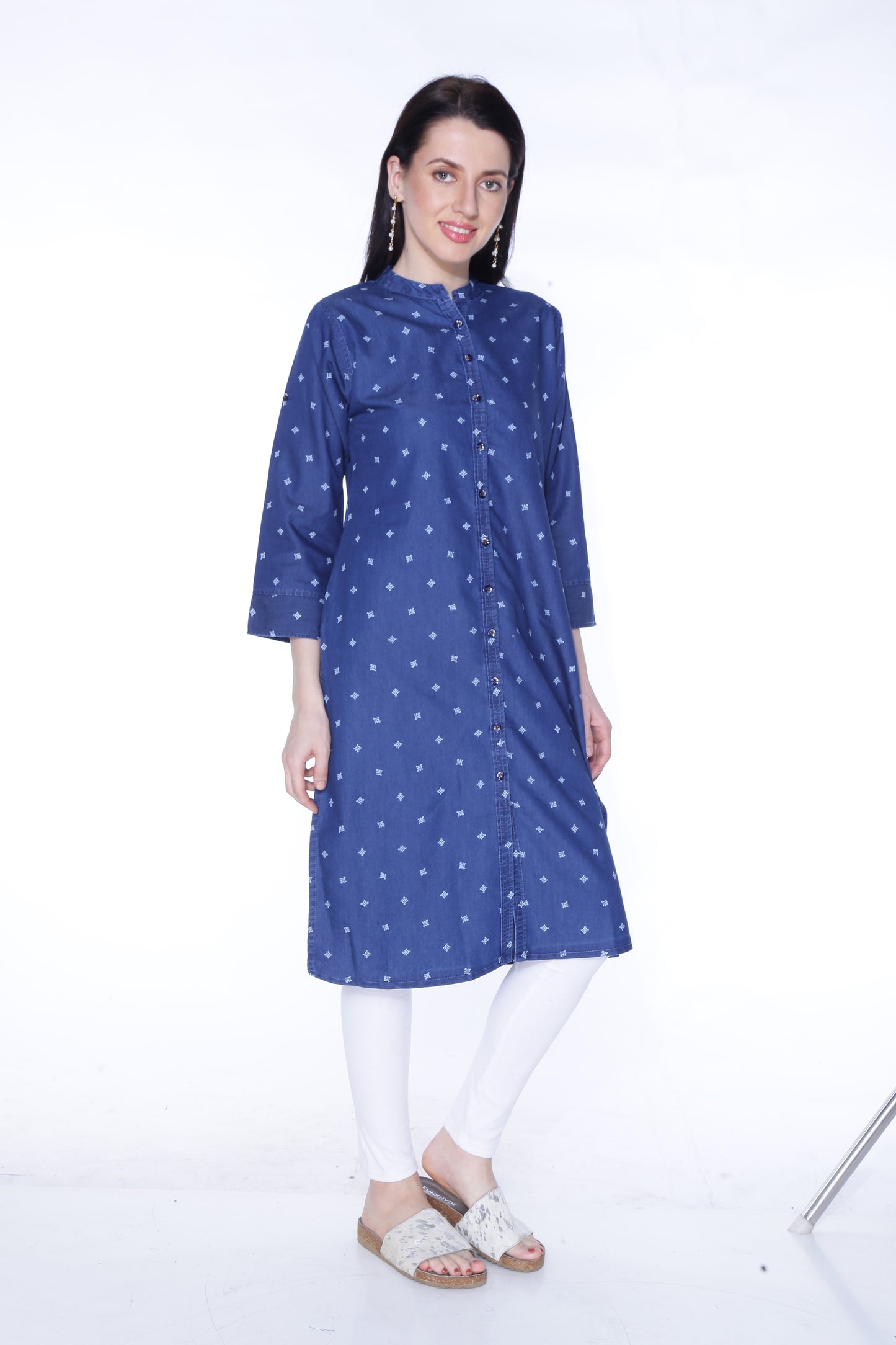 Side view of Cefalu®️ Women's Blue Printed Denim Kurti, styled to illustrate its casual and versatile look.