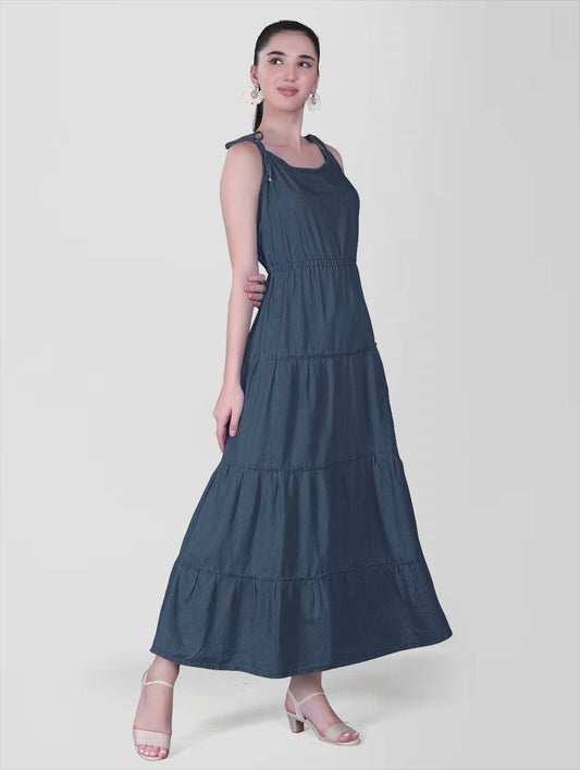 Cefalu Blue Denim Dress for Women – Side View Showing Fit & Flare Design