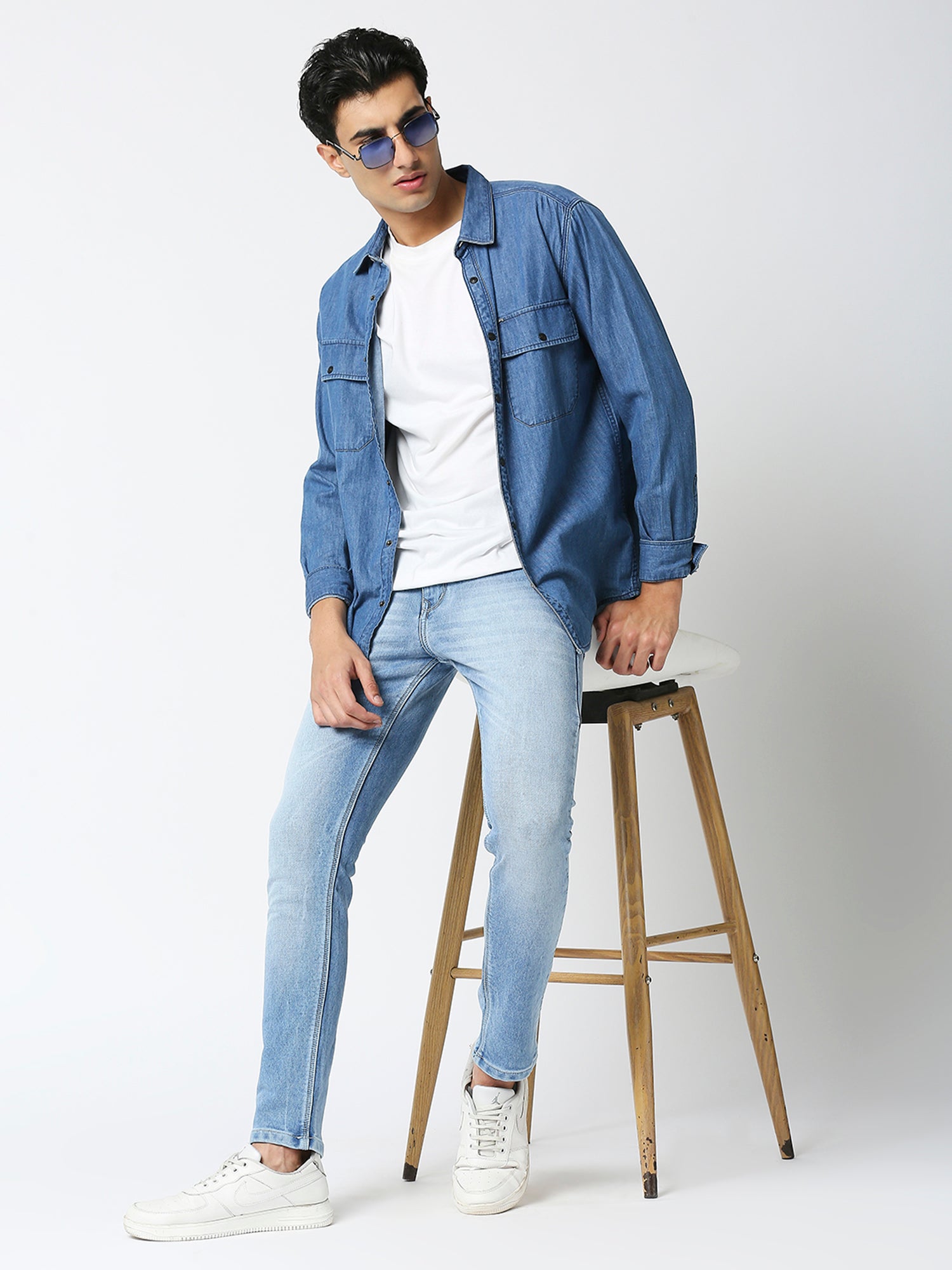TCI Men's Light Blue Slim Fit Stretchable Cotton knits Jeans  with Whisker Details