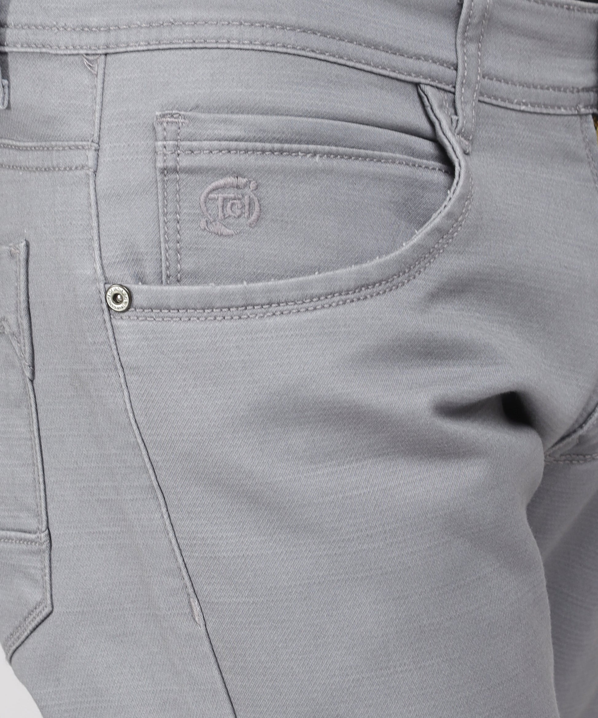 Detail of the premium cotton knitt sulphar fabric of TCI trousers.