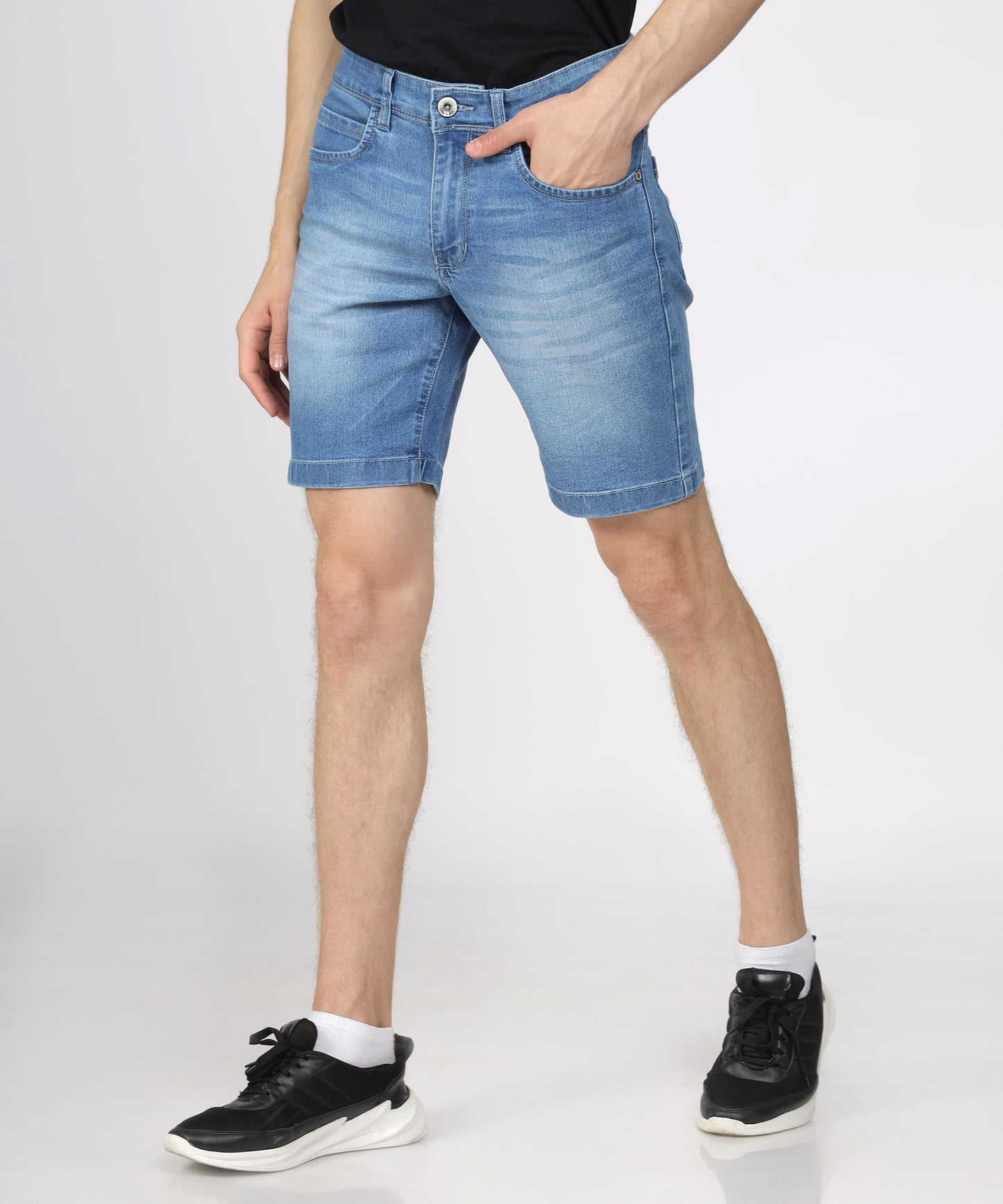 Functional pockets of TCI Men’s Denim Shorts for added convenience.