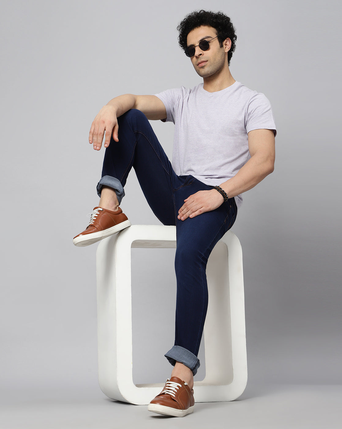 Full casual view of model TCI (True Colors of India) Regular Men Dark Blue Jeans