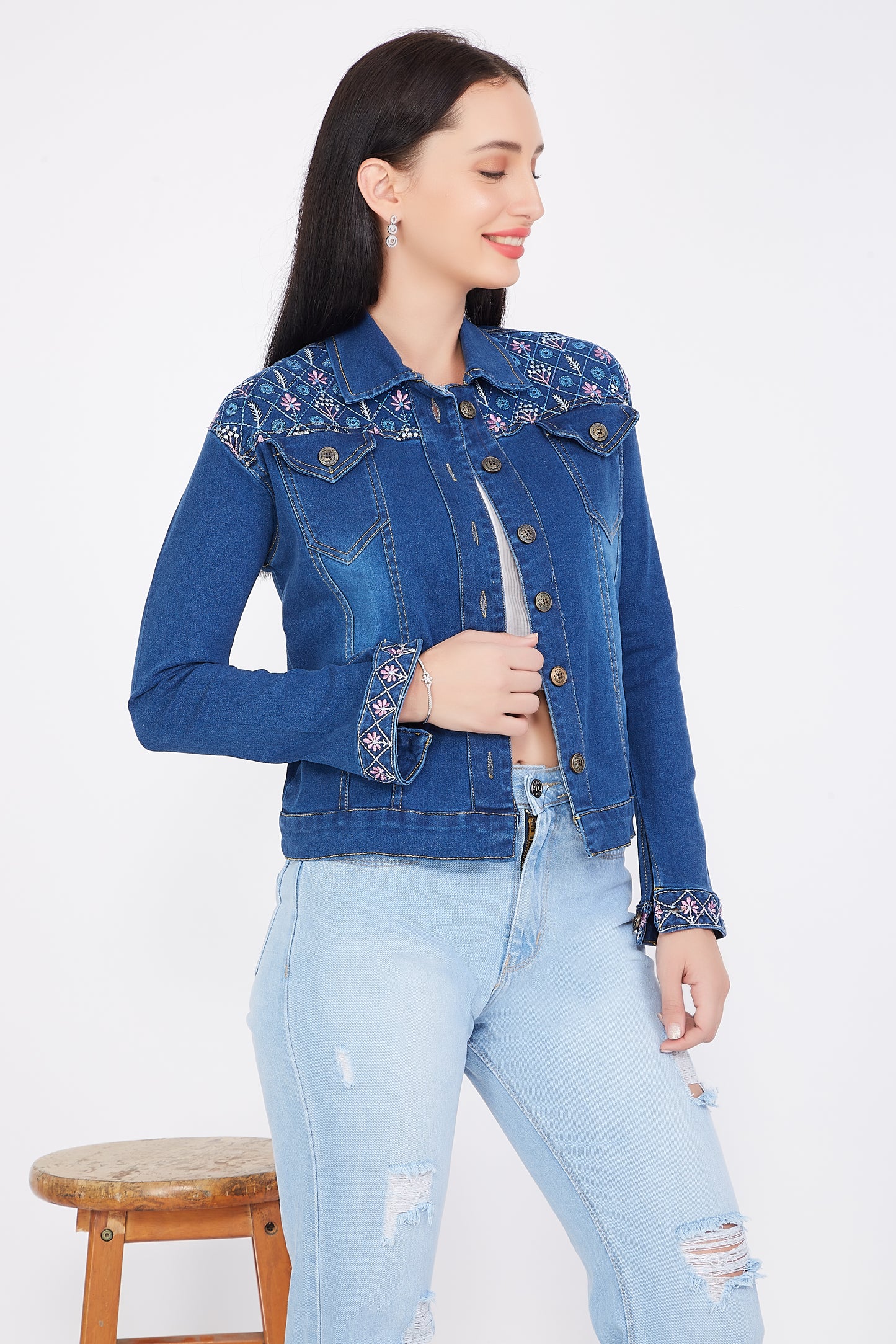 Side view of Cefalu®️ Women’s Embroidered Blue Denim Jacket, focusing on the jacket’s full-length sleeves and embroidered details.