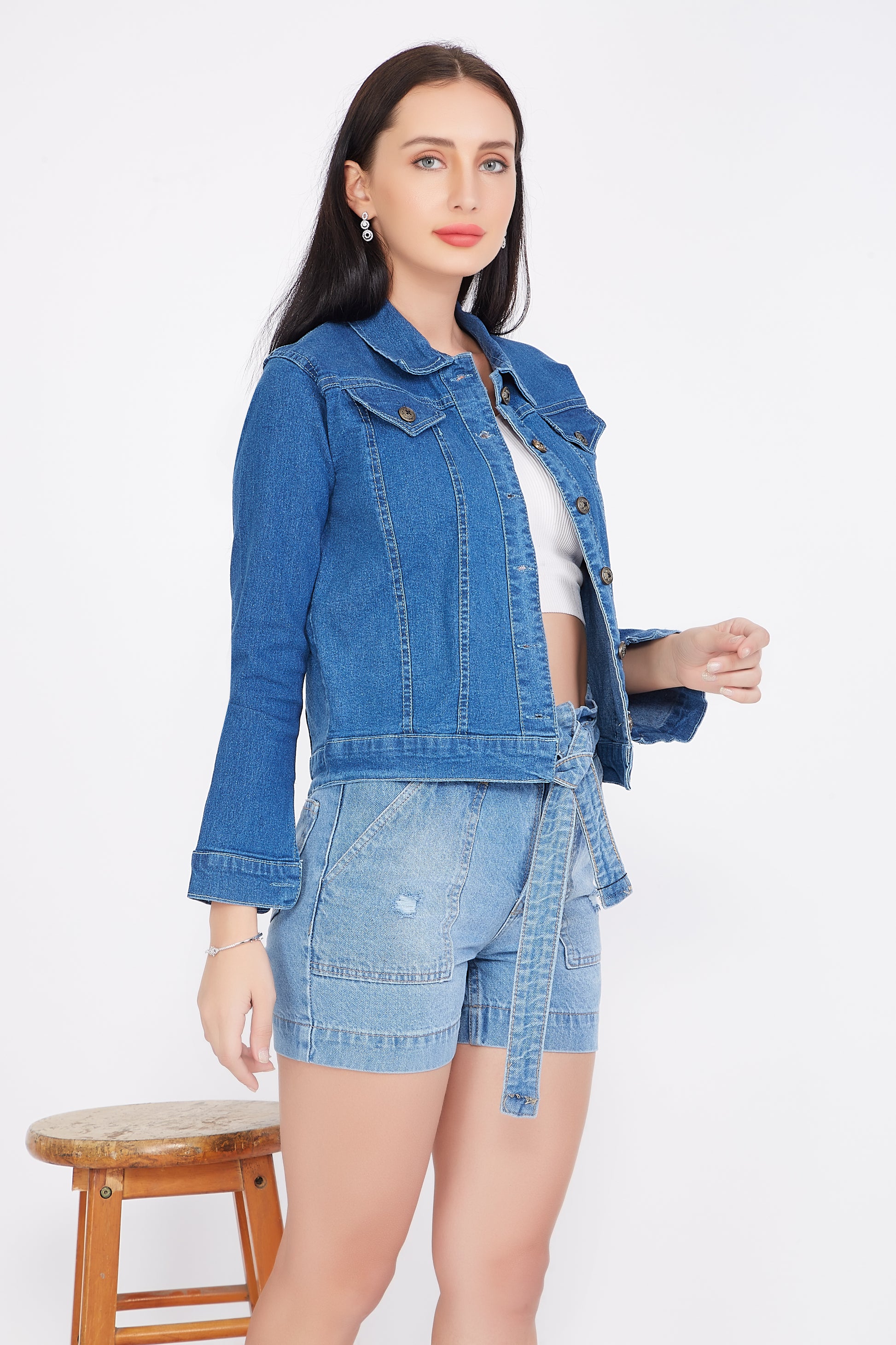 Side view of Cefalu®️ Women’s Blue Denim Jacket, focusing on the full-length sleeves and stand collar.