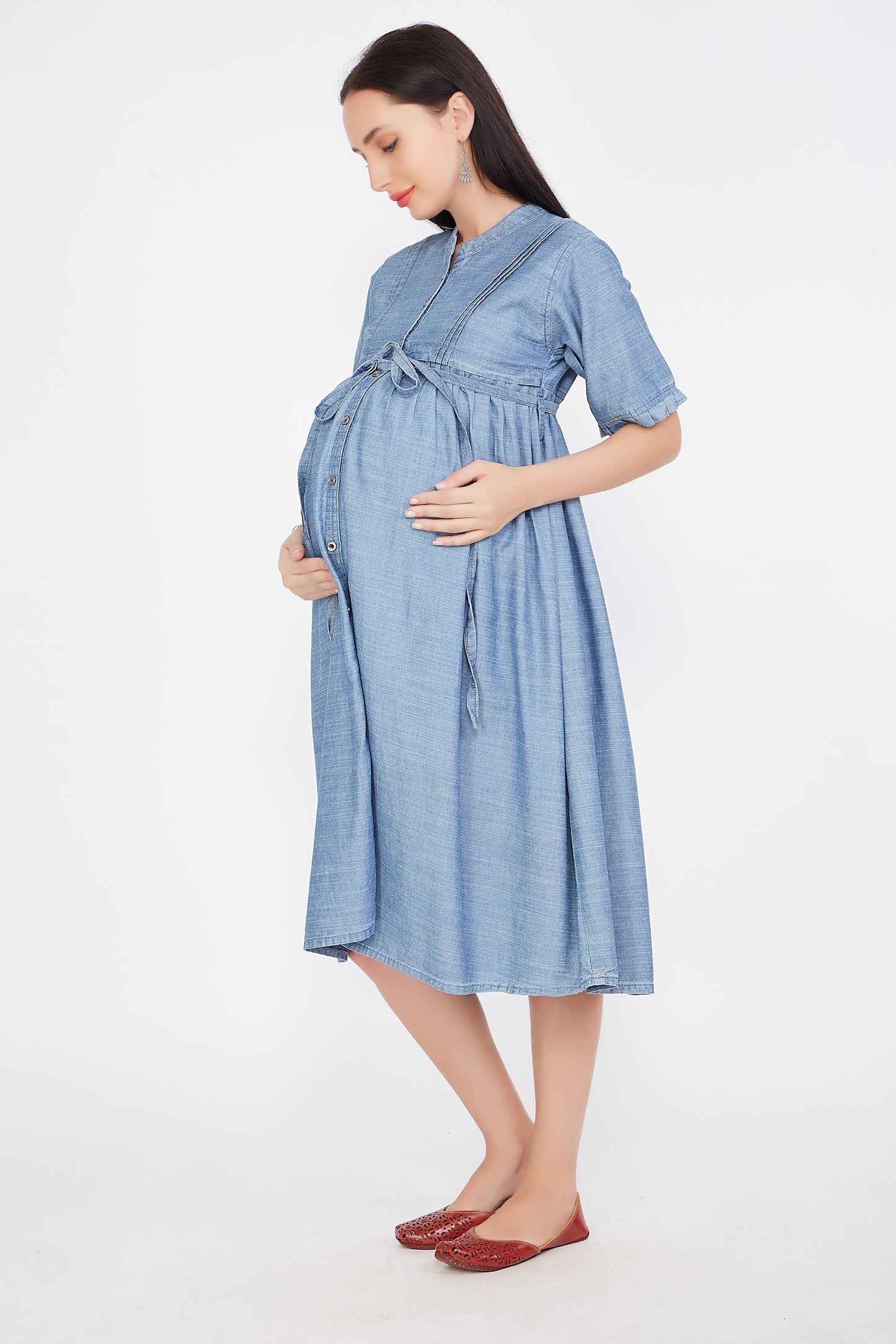 Right side view of Cefalu®️ Women’s Light Blue Maternity Dress, showcasing the mandarin collar and half sleeves.