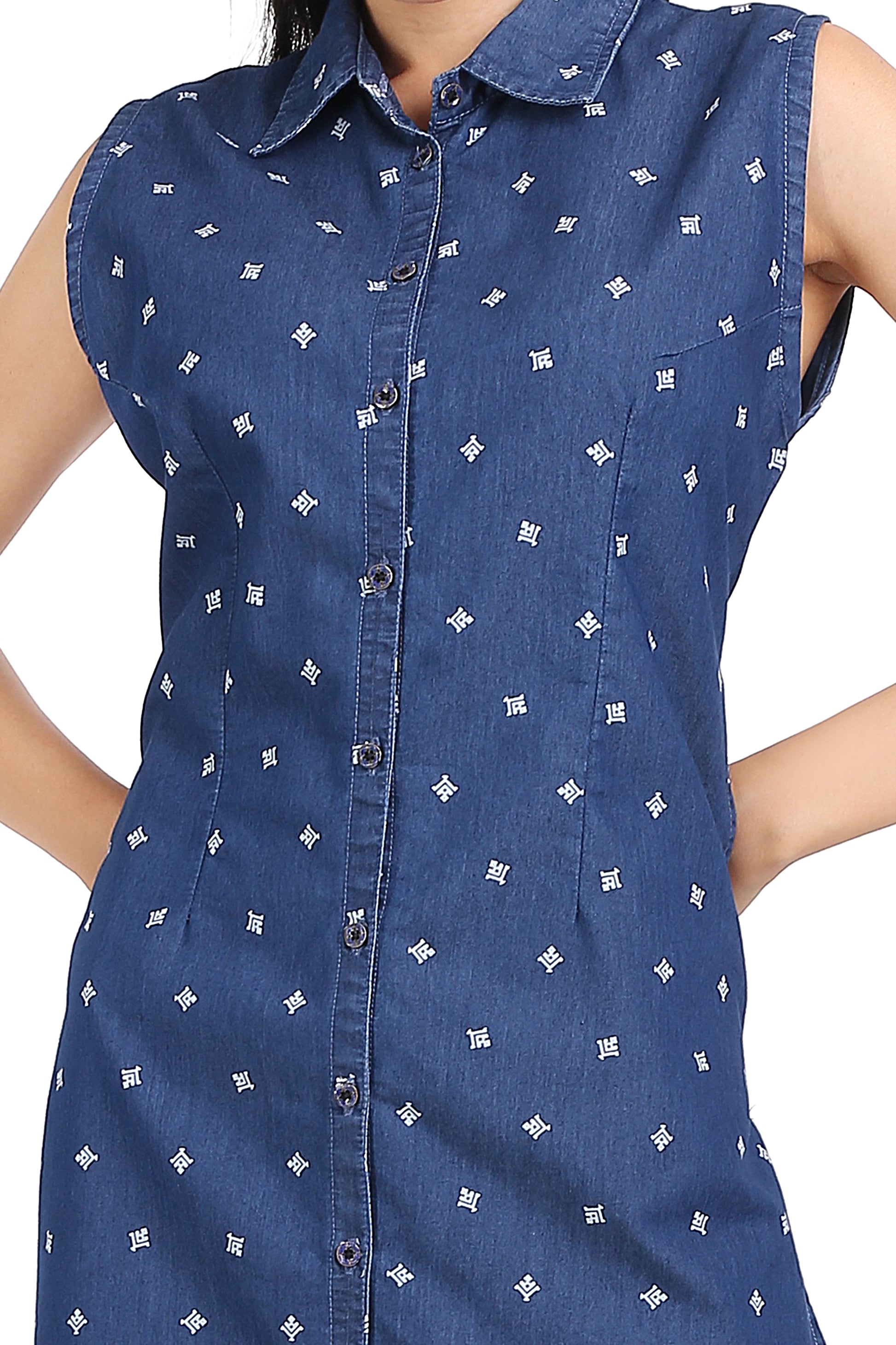 Close-Up of Polka Print and Mandarin Collar on Cefalu Women's Blue Denim Kurti