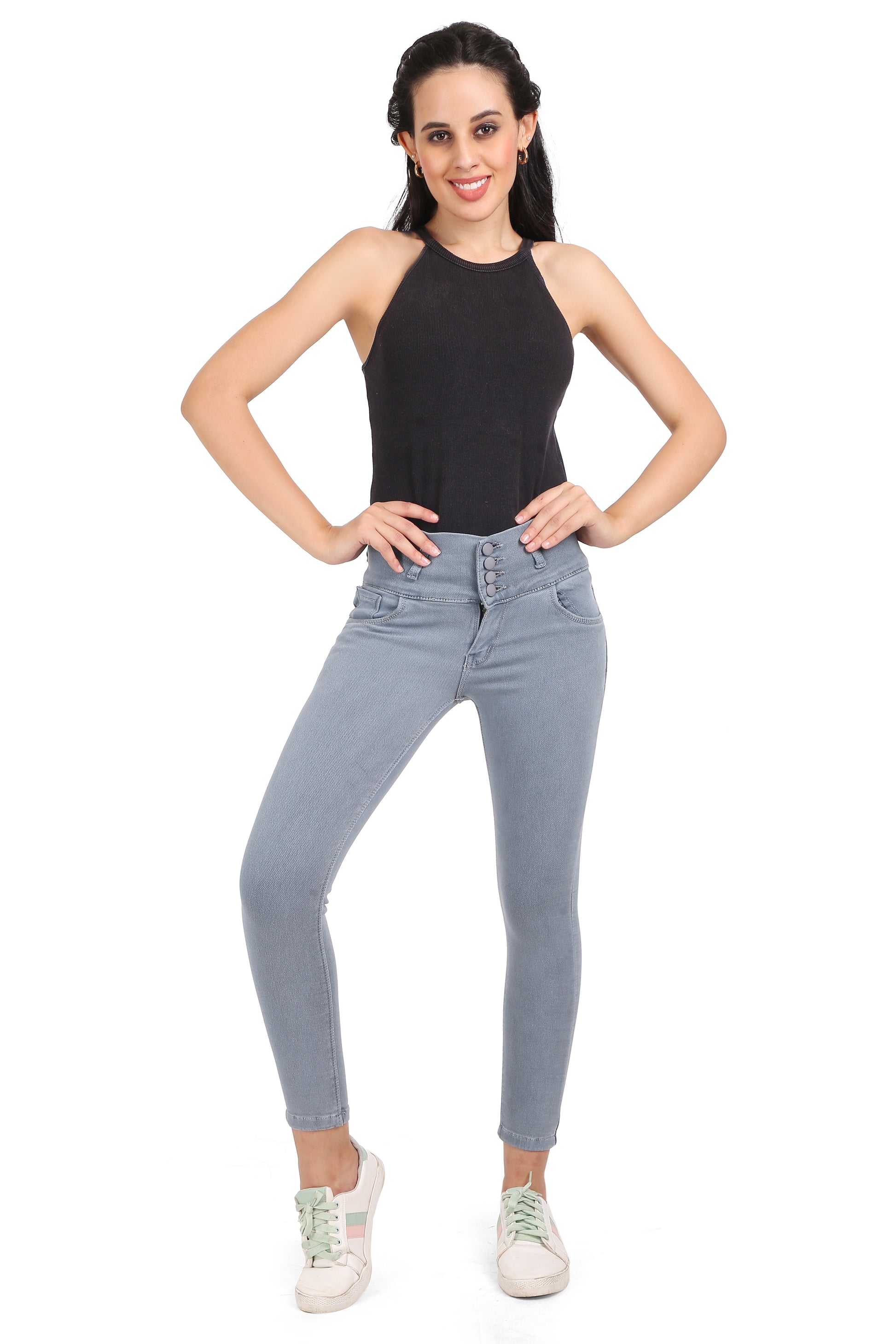 Full model view of Cefalu®️ Women's Dark Gray Skinny Jeans, showcasing the stylish fit and versatile design worn by a model.