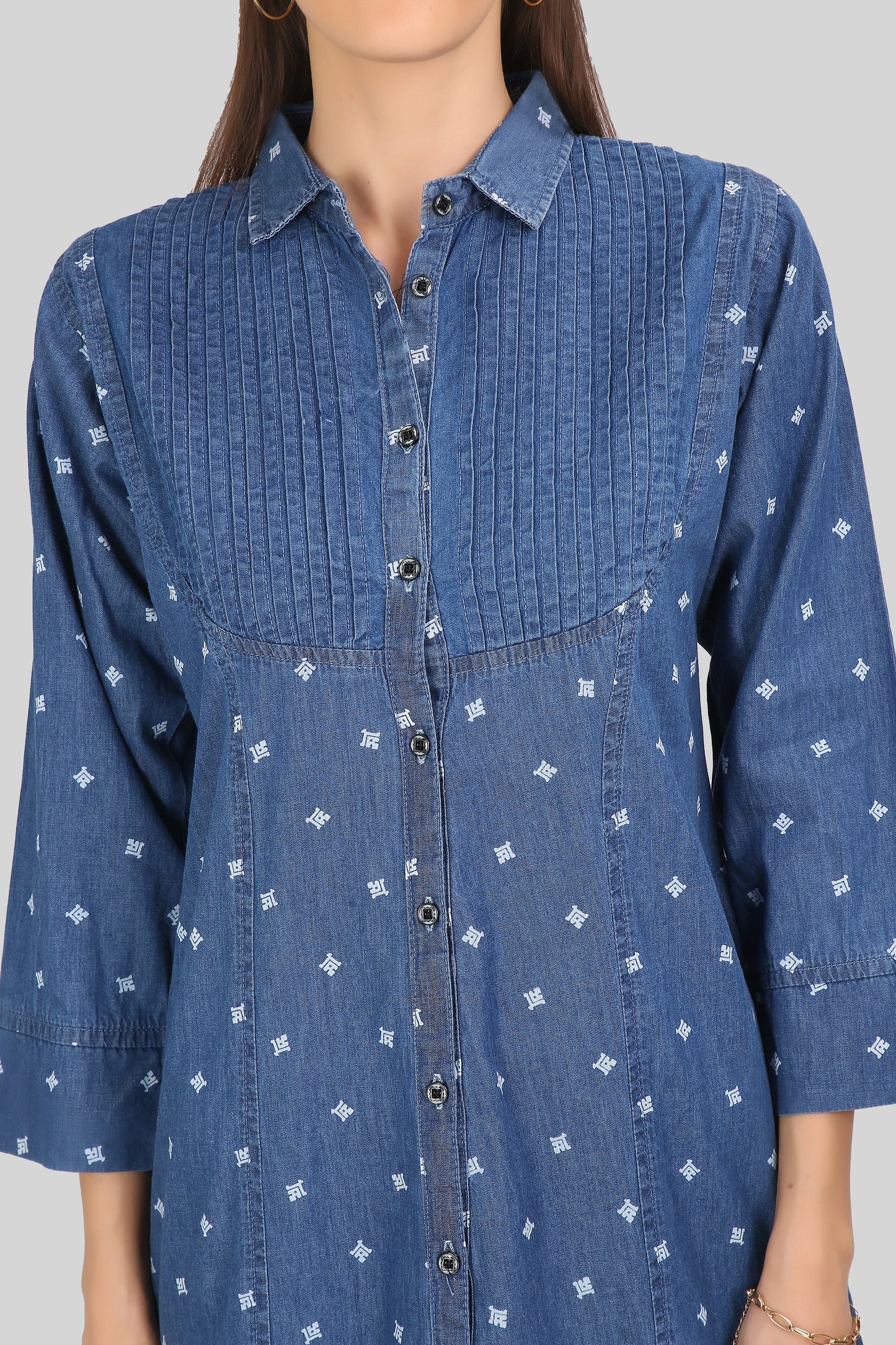 Close-Up of Printed Pattern on Cefalu®️ Women’s Blue Denim Shirt Dress