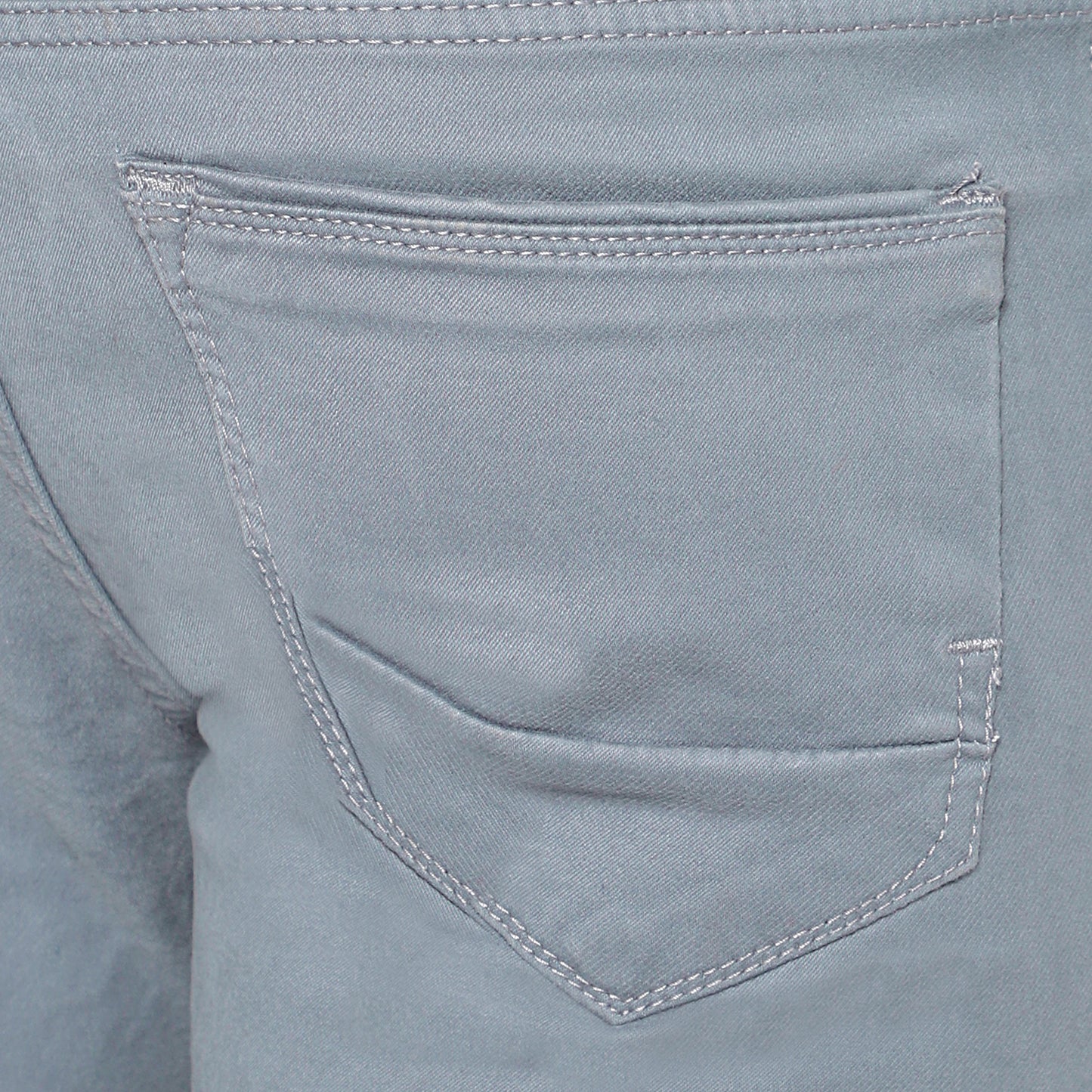 "Detail of Front and Back Pockets on TCI Men's Dove Blue Jeans"