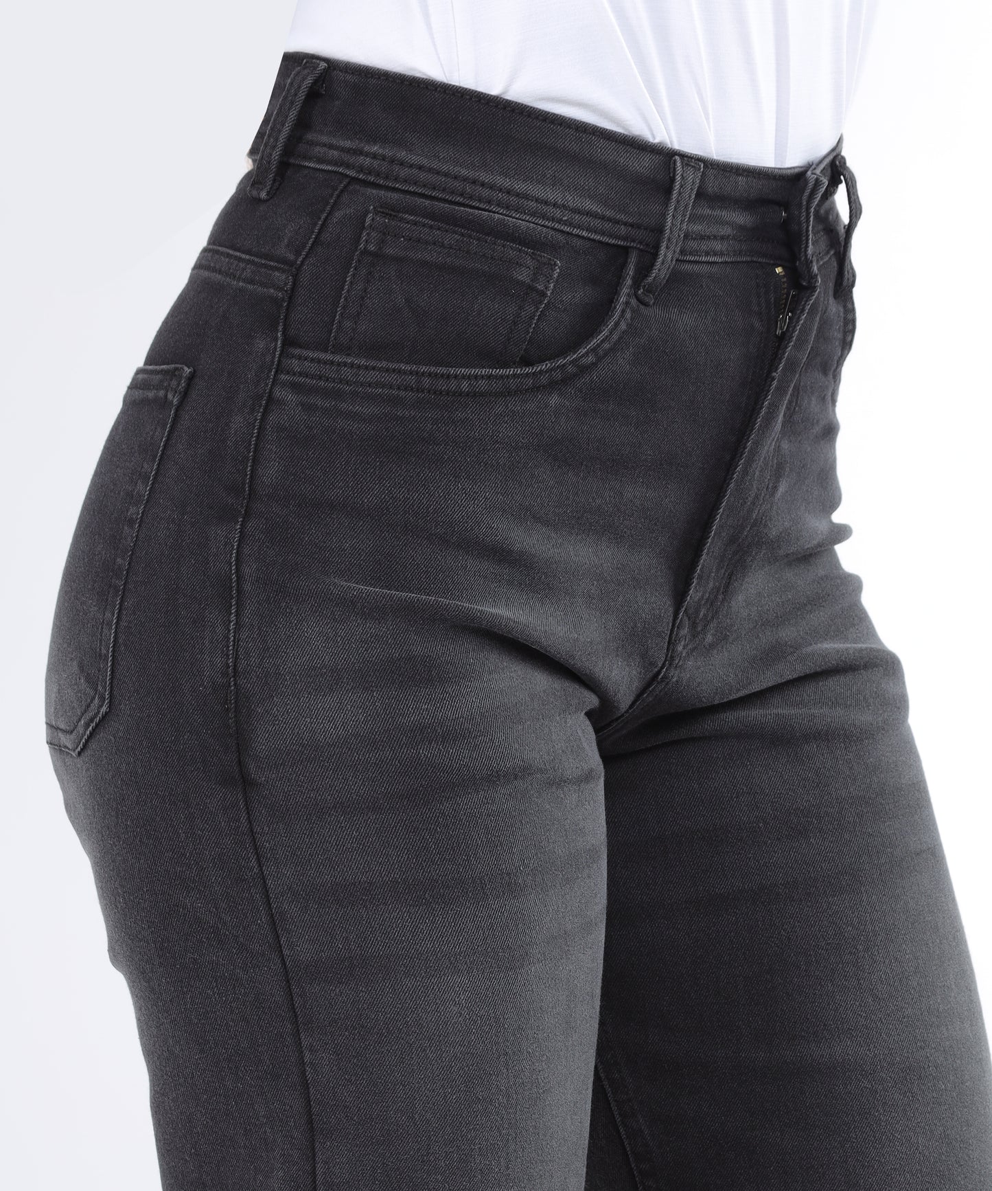 Detail shot of the front pockets on Cefalu Women’s Wide Leg Black Jeans, showcasing practical design.