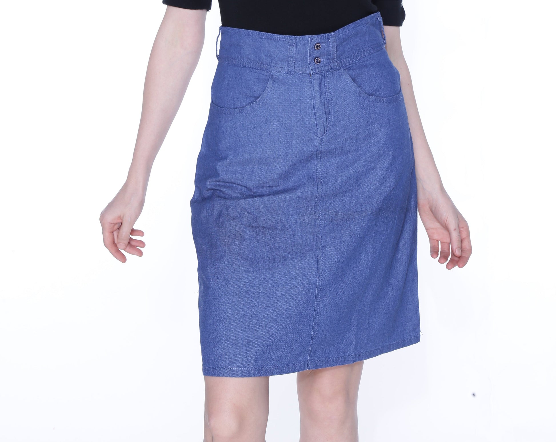 Front view of Cefalu®️ Women’s Blue Denim Mini Skirt, featuring stylish chain details, a mini length, and functional button closures.