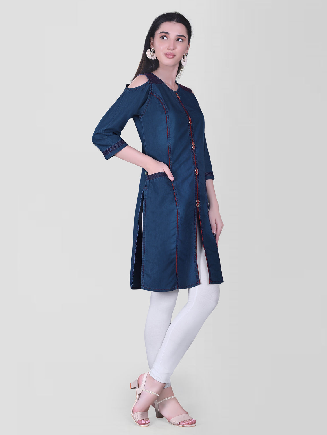 Cefalu®️ Women Solid Cotton Blend Straight Blue Kurta