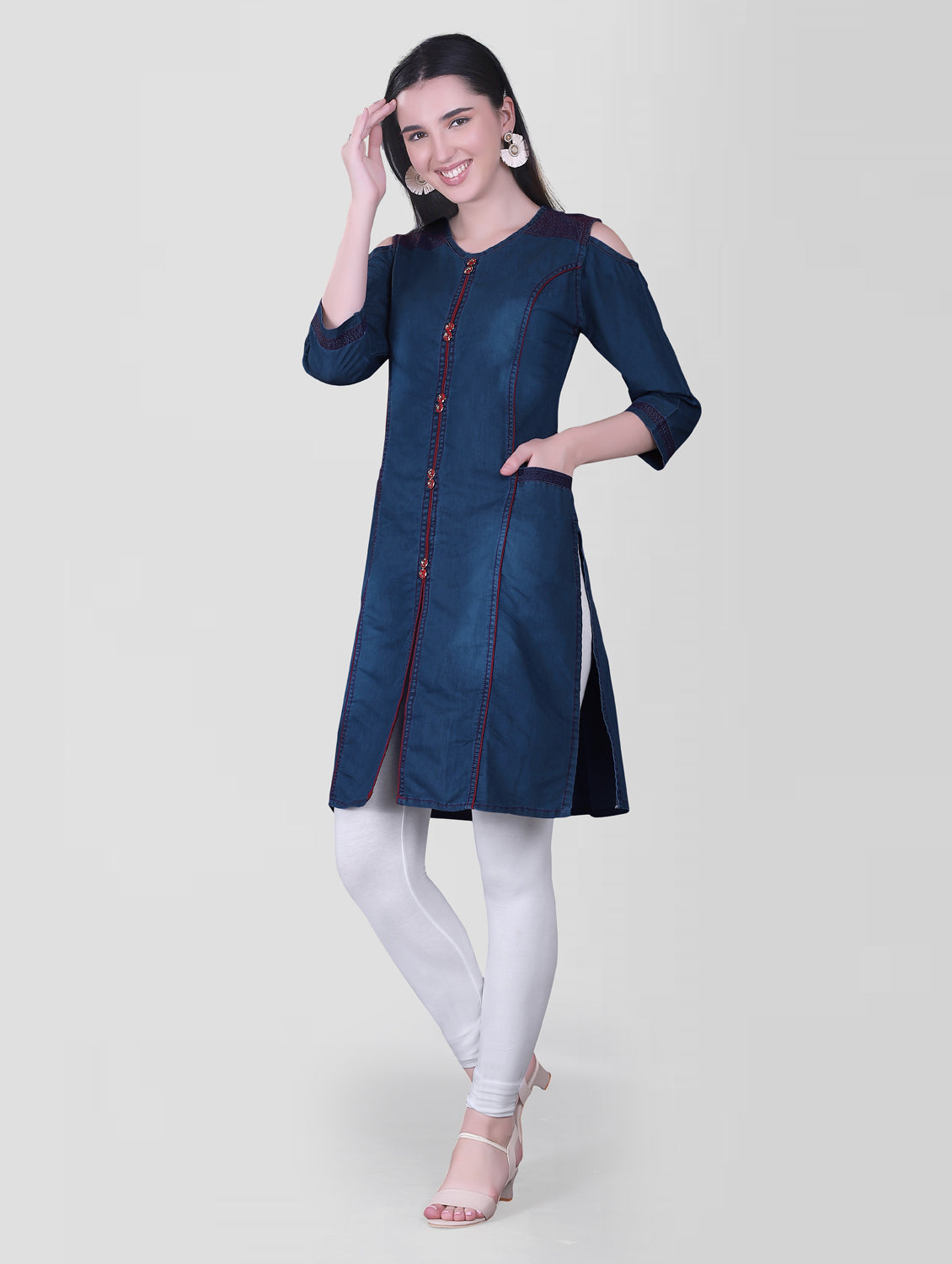 Cefalu®️ Women Solid Cotton Blend Straight Blue Kurta