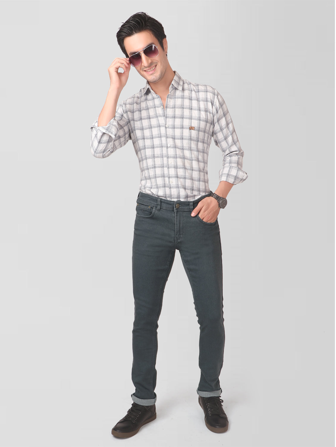 Model wearing TCI Men’s Grey Slim Fit Jeans – showcasing the fit and style from a full-body perspective.